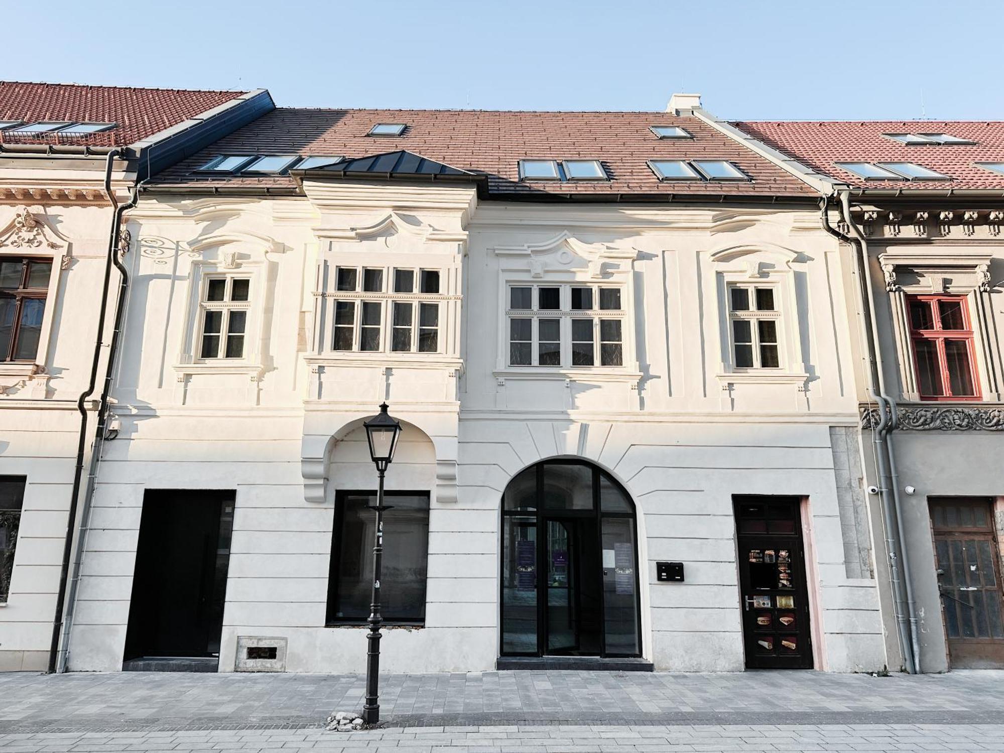 Hviezdoslavova Apartments, Trnava Centre, Parking Available Exterior photo