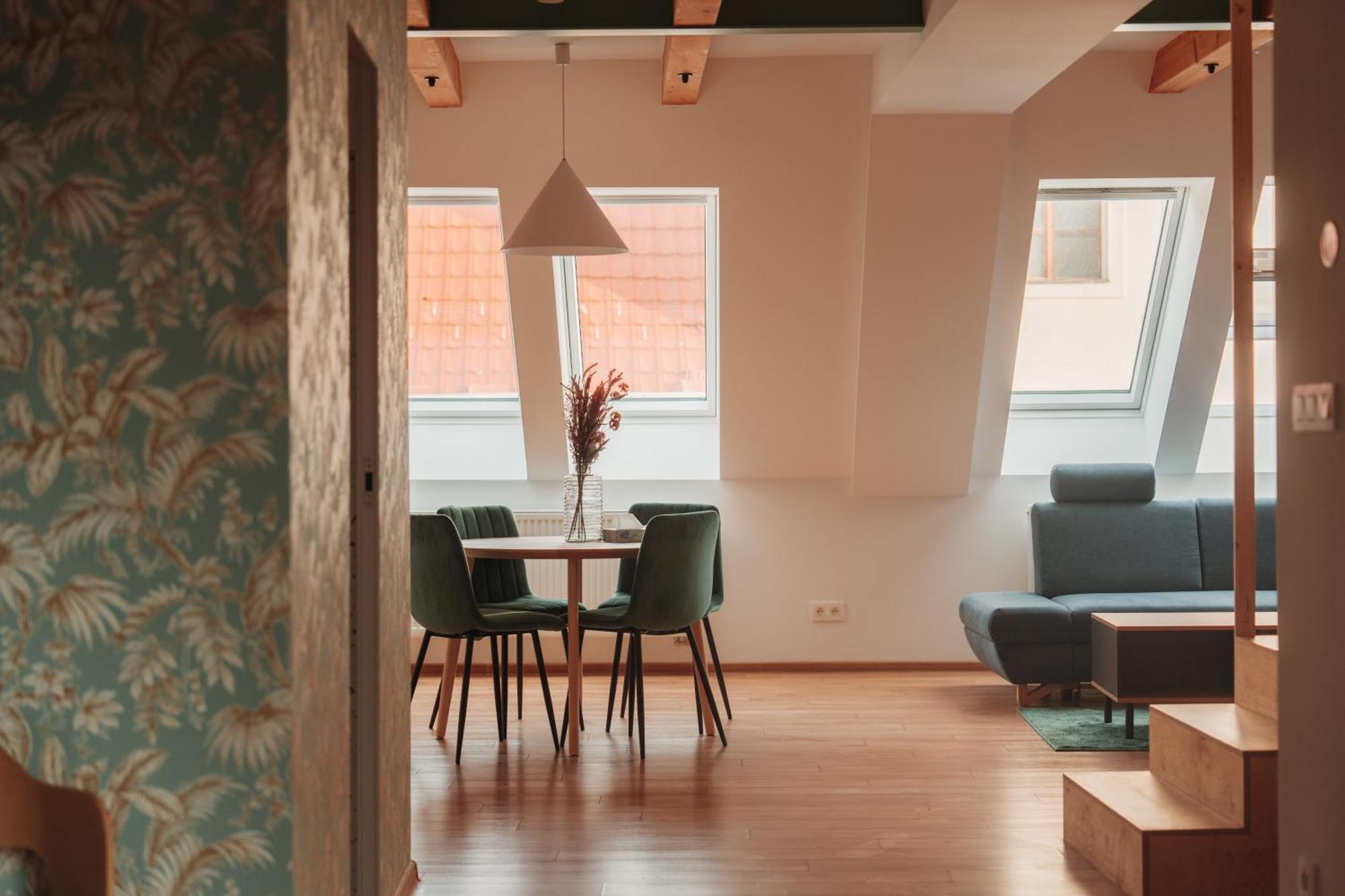 Hviezdoslavova Apartments, Trnava Centre, Parking Available Exterior photo
