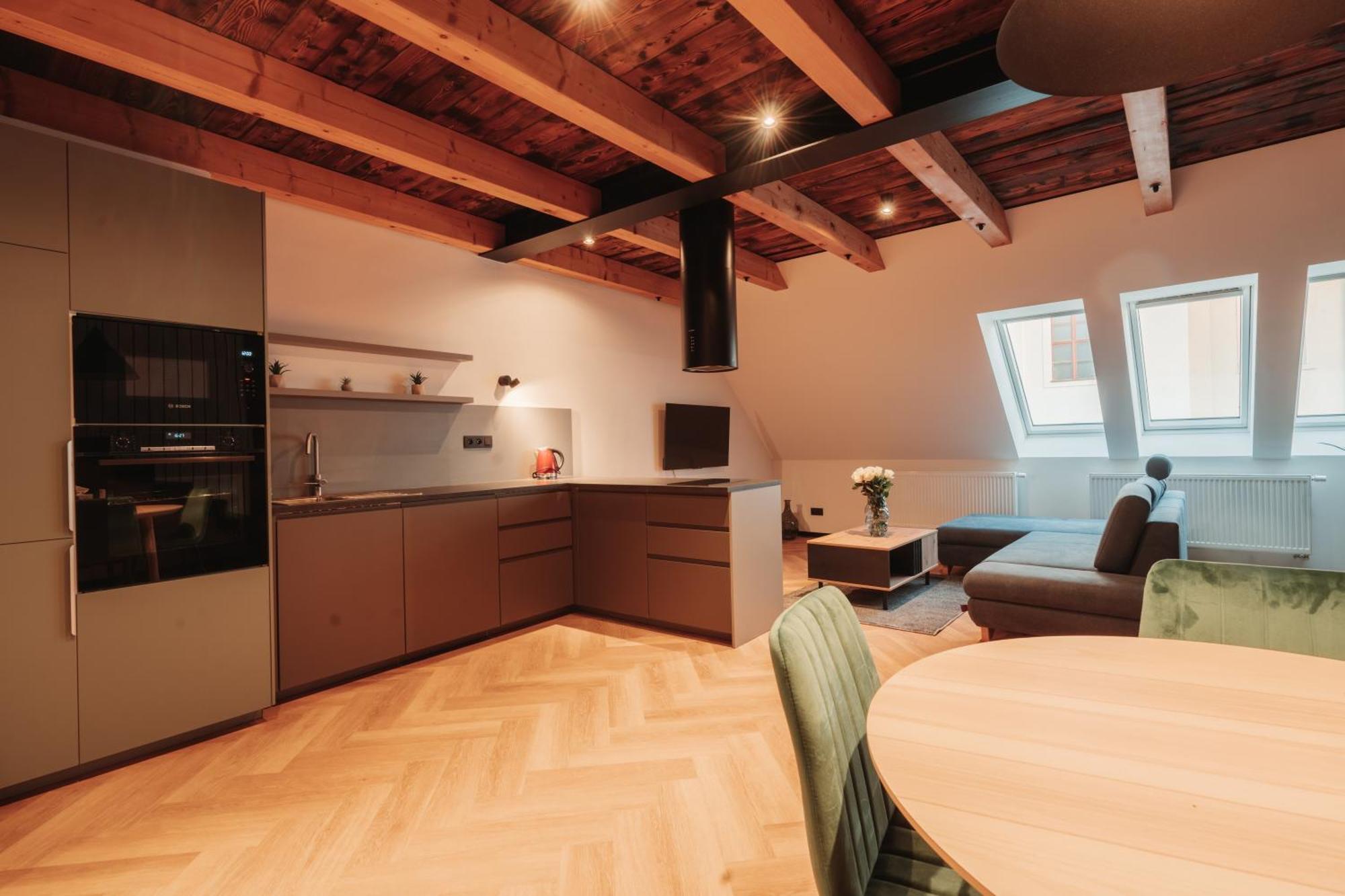 Hviezdoslavova Apartments, Trnava Centre, Parking Available Exterior photo
