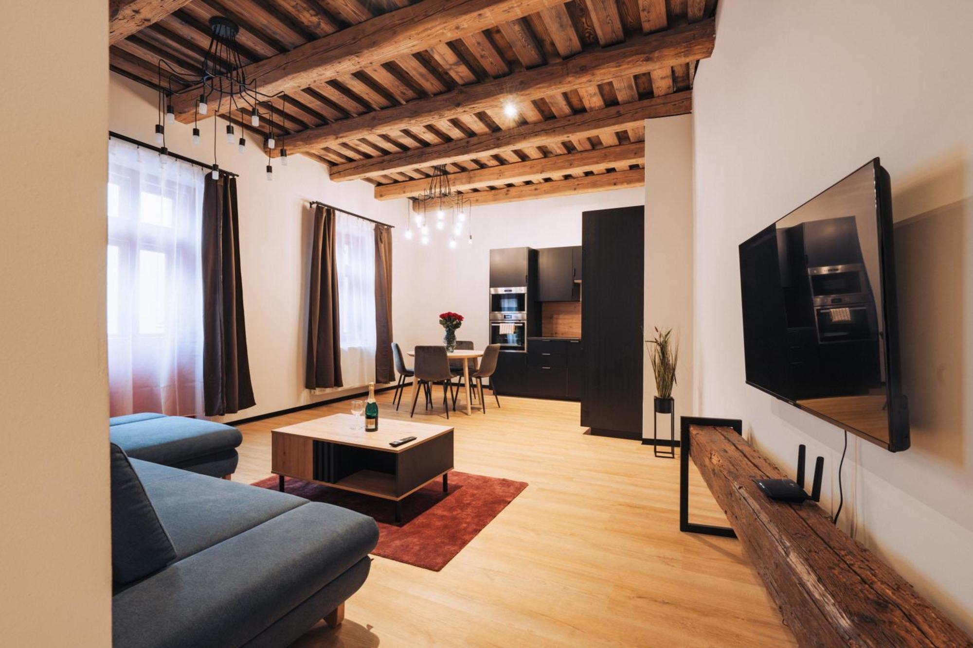 Hviezdoslavova Apartments, Trnava Centre, Parking Available Exterior photo